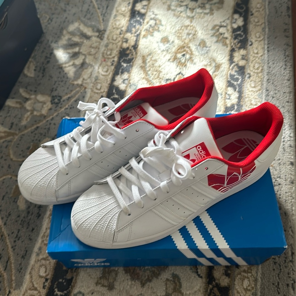 Adidas superstar